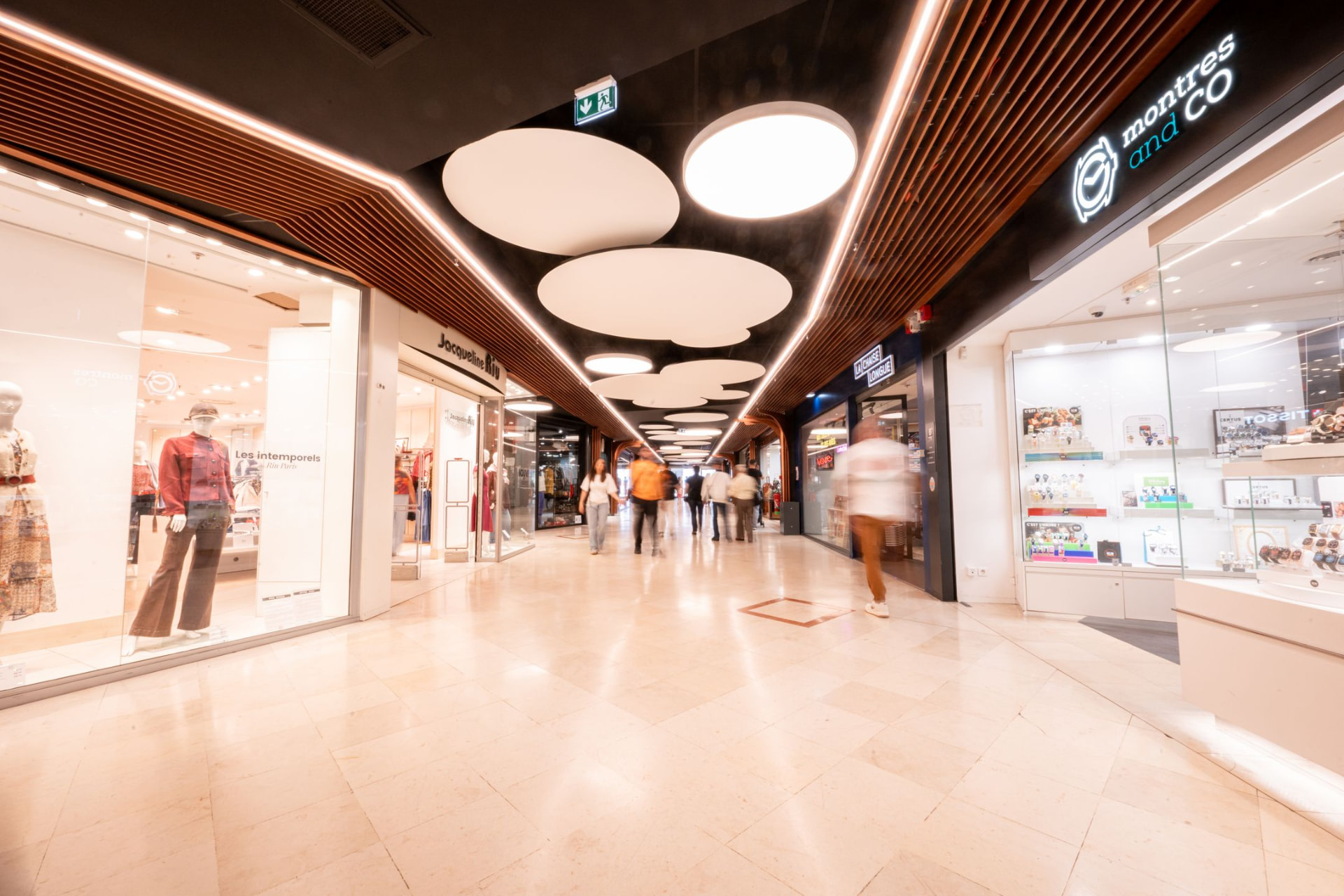Allée des boutiques